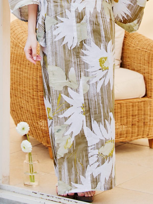 モデル:菅野結以 身長:163cm 着用サイズ:Fサイズ