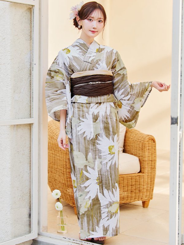 モデル:菅野結以 身長:163cm 着用サイズ:Fサイズ