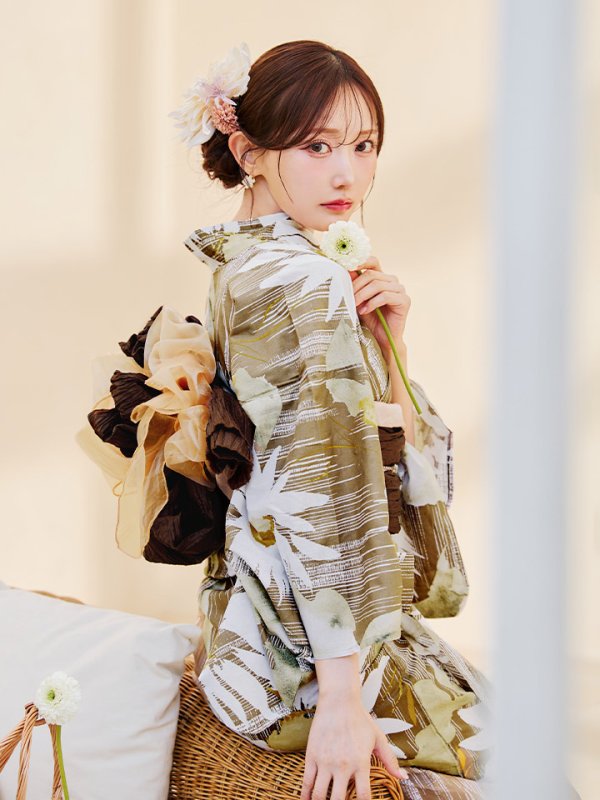 モデル:菅野結以 身長:163cm 着用サイズ:Fサイズ