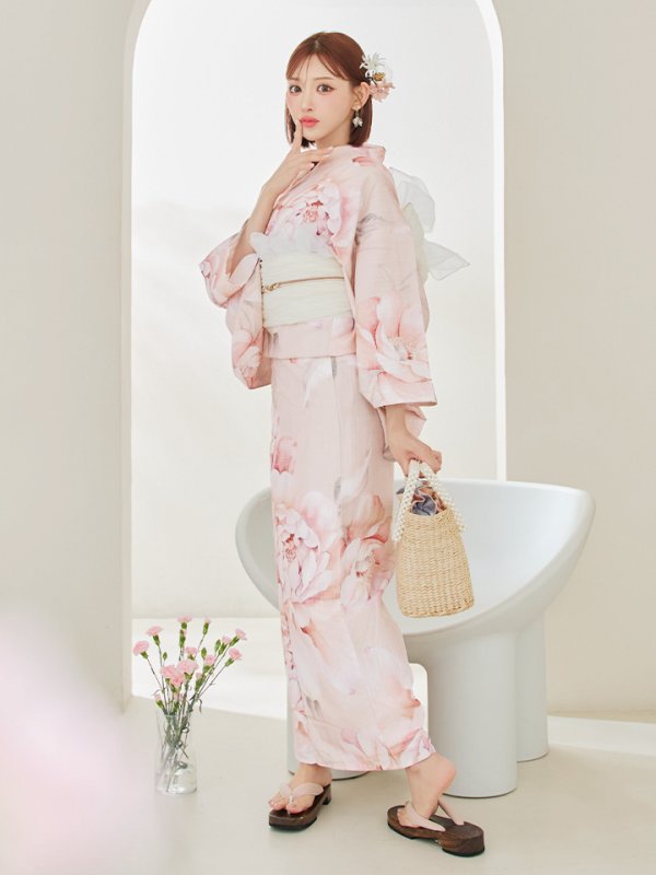 モデル：明日花キララ　身長：162cm　着用サイズ：Fサイズ