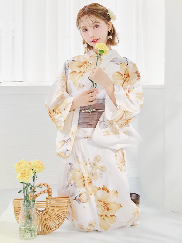 モデル:三上悠亜 身長:158cm 着用サイズ:Fサイズ