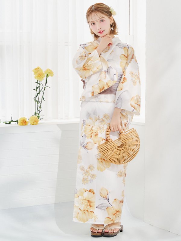 モデル:三上悠亜 身長:158cm 着用サイズ:Fサイズ