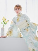 【予約 / 5月中旬発送予定】ニュアンス牡丹ペールトーン浴衣 OBI-siwa-200-kj-13-OW / HIMO-900-yn-5-IV / HEKO-800-sb-5-W / YA-1075-kn-IV / GETA-01-kj-3-IV/ [y/YMT]