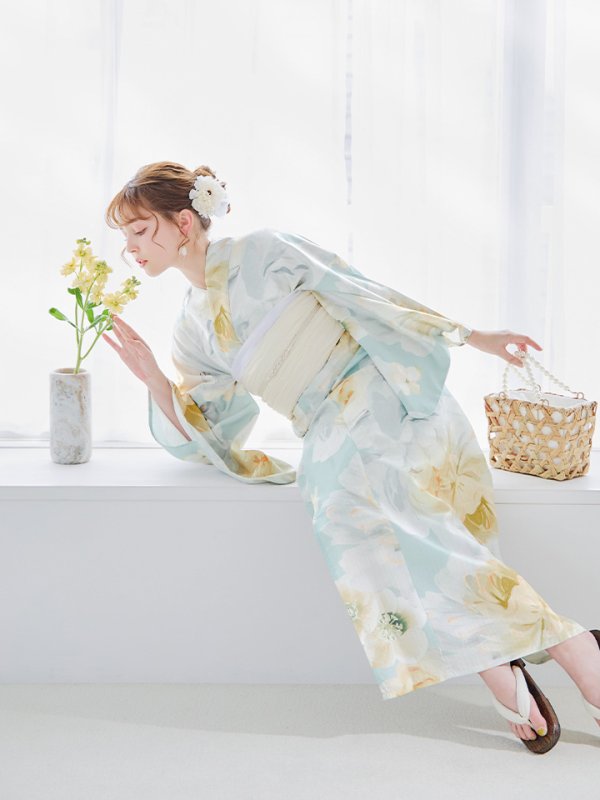 モデル:加藤ナナ 身長160cm 着用サイズ:Fサイズ