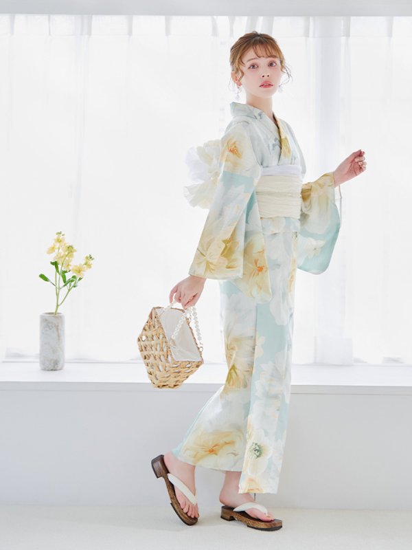 モデル:加藤ナナ 身長160cm 着用サイズ:Fサイズ