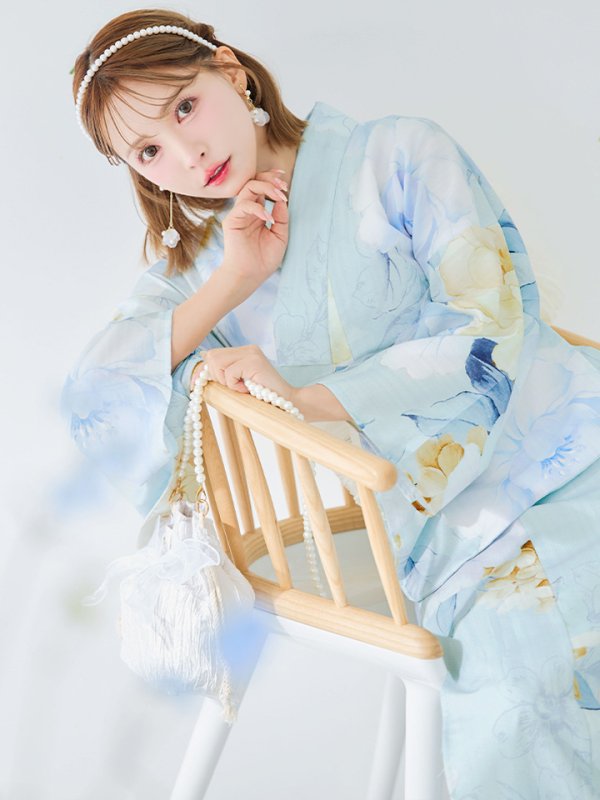 モデル：三上悠亜　身長：158cm　着用サイズ：Fサイズ