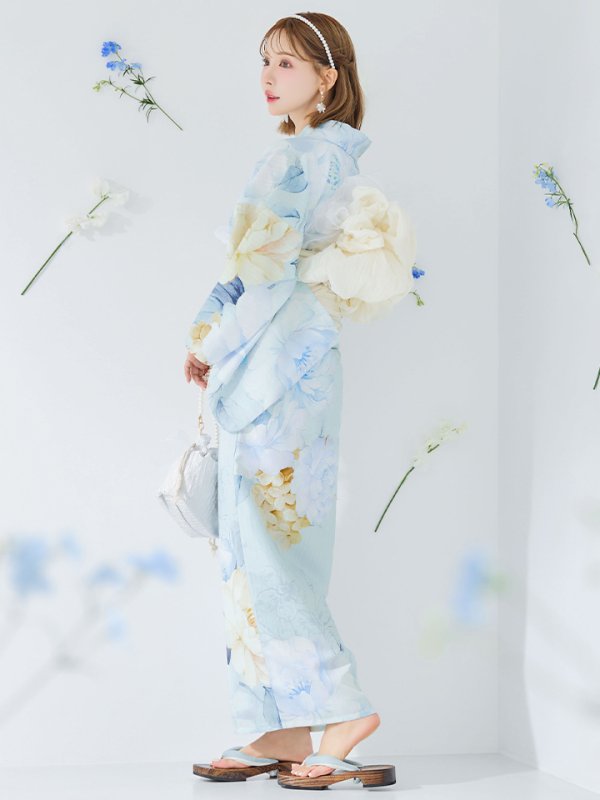 モデル：三上悠亜　身長：158cm　着用サイズ：Fサイズ