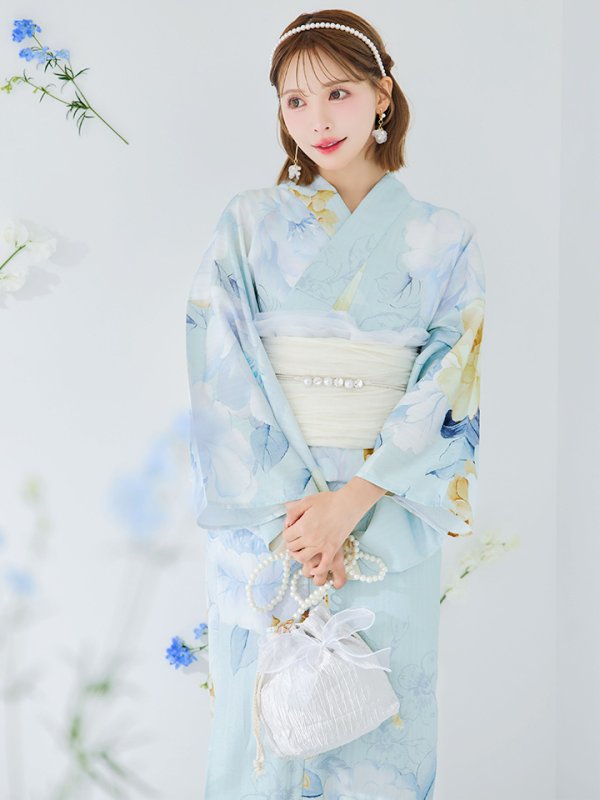 モデル：三上悠亜　身長：158cm　着用サイズ：Fサイズ