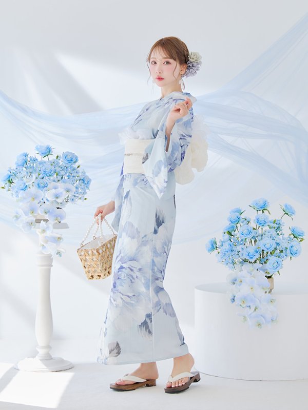 モデル:三上悠亜 身長159cm 着用サイズ:Fサイズ