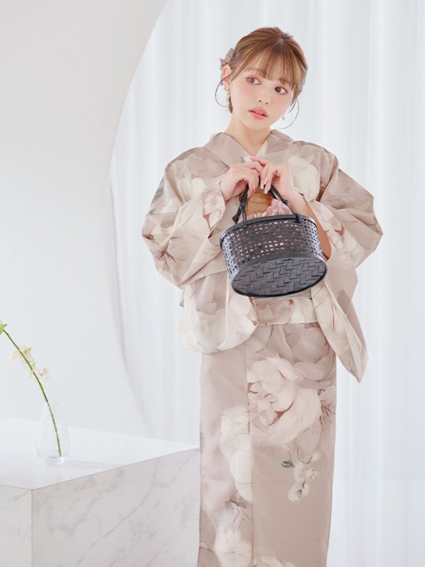 モデル：ちぃぽぽ　身長158cm　着用サイズ：Fサイズ