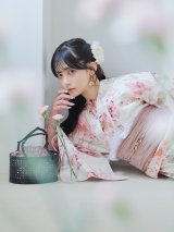 水彩ピンク牡丹柄浴衣【浴衣３点セット 浴衣/帯/下駄】OBI-siwa-204-wk-14-DusP / HIMO-900-yn-8-P / HEKO-800-sb-5-W / YA-1075-kn-IV / GETA-01-kj-7-P/ [YMT]