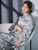 画像1: クラシカルフラワー大人モード浴衣【浴衣３点セット 浴衣/帯/下駄】OBI-siwa-204-wk-3-LGY / HIMO-900-yn-3-GYxGD / HEKO-800-sb-5-W / YA-1016-kj-GY / GETA-01-kj-3-IV/ [YMT] (1)