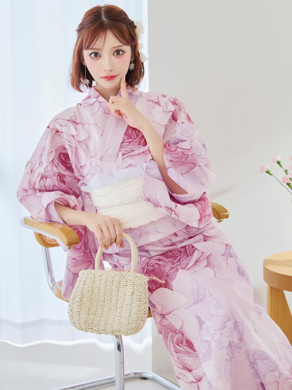 モデル：明日花キララ　身長：162cm　着用サイズ：Fサイズ