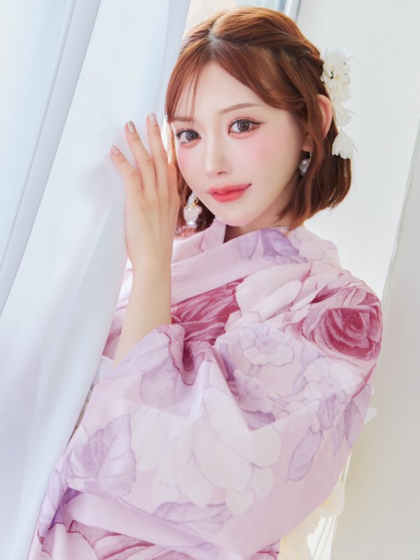 モデル：明日花キララ　身長：162cm　着用サイズ：Fサイズ