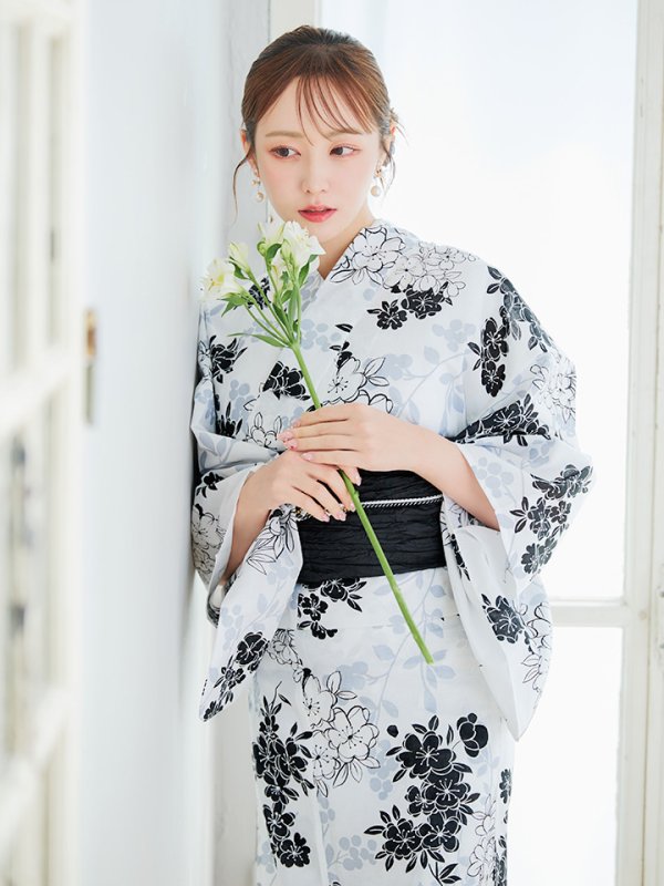 画像5: 【即日発送】ホワイトブラック桜柄浴衣 【浴衣3点セット 浴衣/帯/下駄】 [YMT/o]