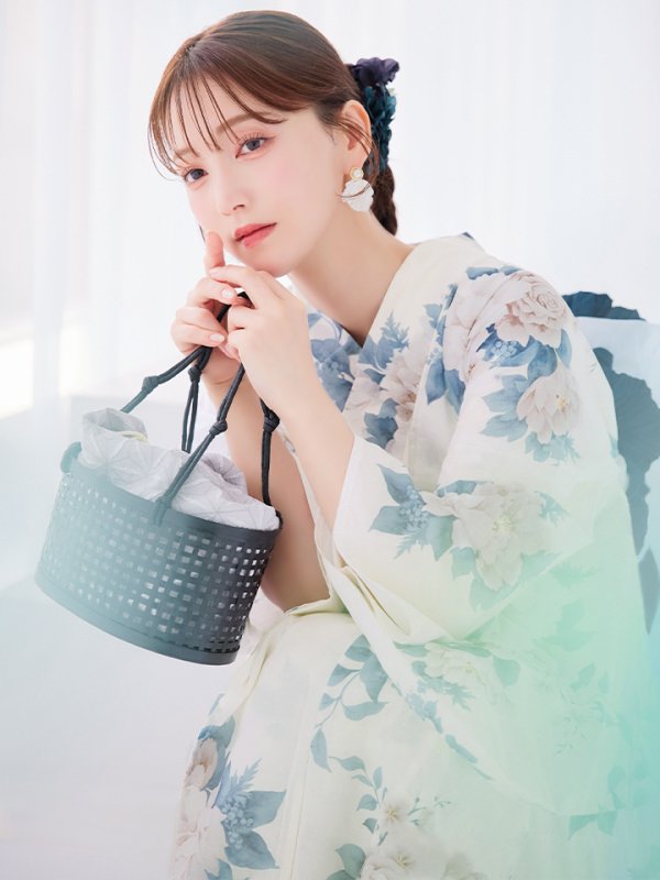 モデル：麻亜里　身長：160cm　着用サイズ：Fサイズ