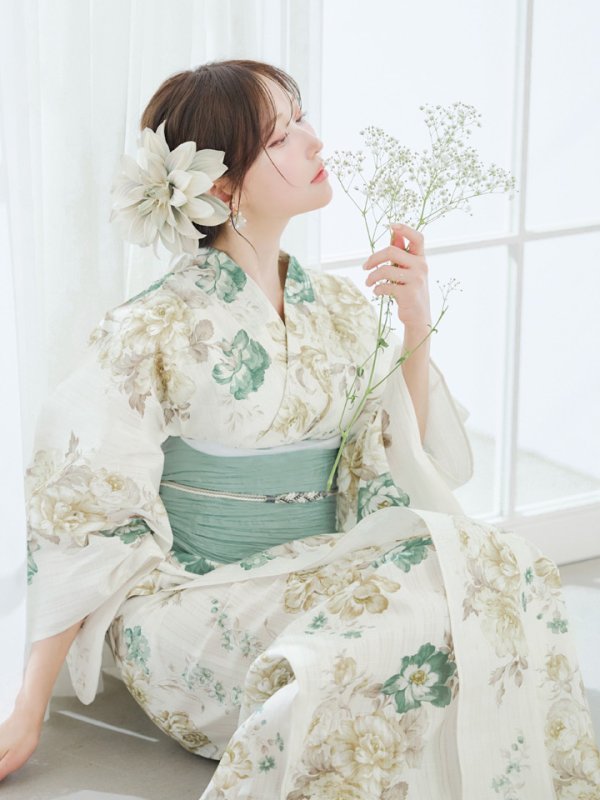 モデル：菅野結以　身長：163cm