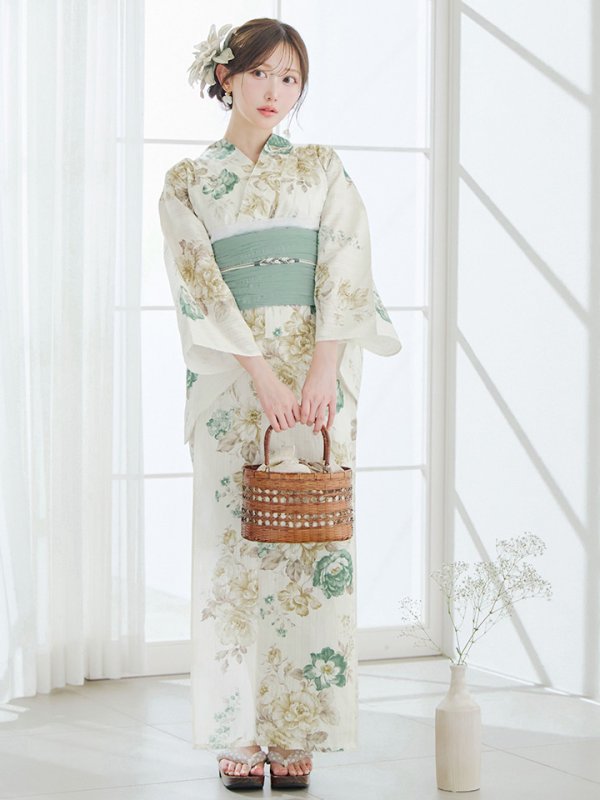 モデル：菅野結以 身長：163cm