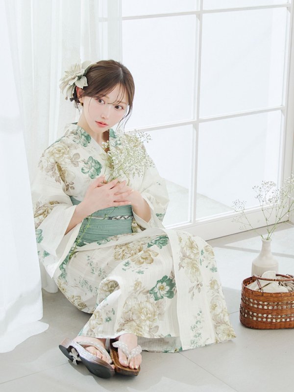 モデル：菅野結以 身長：163cm