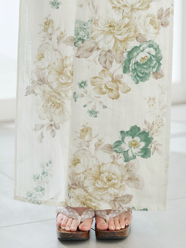 モデル：菅野結以 身長：163cm