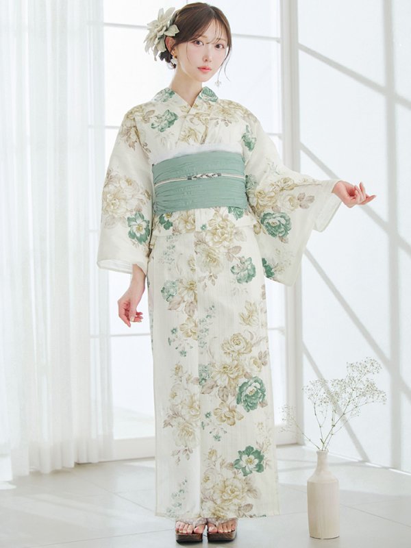 モデル：菅野結以 身長：163cm