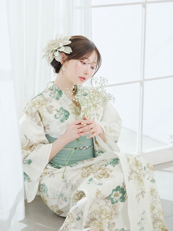 モデル：菅野結以 身長：163cm