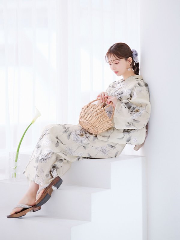 モデル：麻亜里　身長：160cm　着用サイズ：Fサイズ