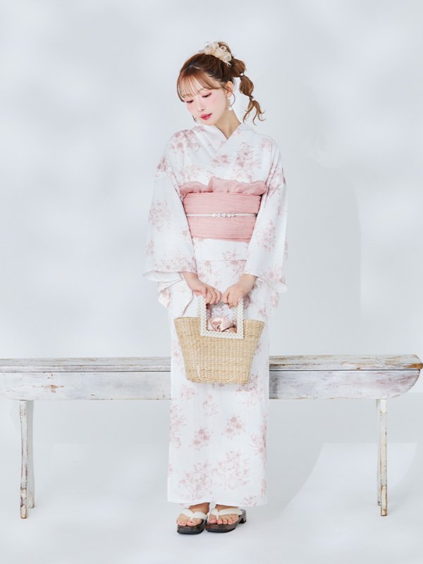 モデル：三上悠亜　身長159cm　着用サイズ：Fサイズ