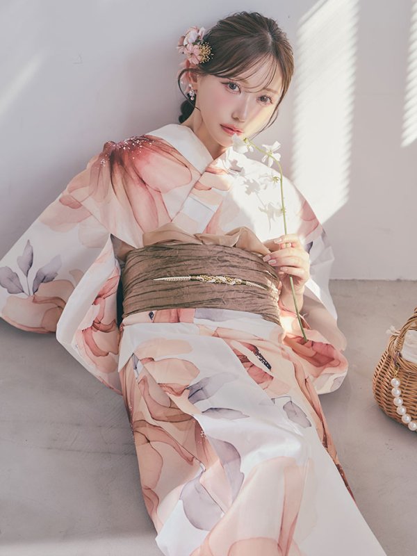 モデル：菅野結以　身長：163cm