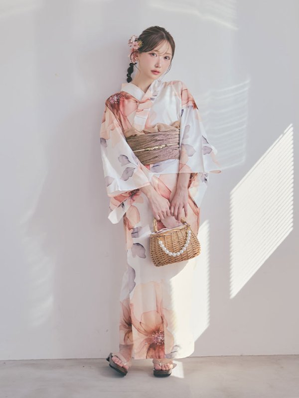 モデル：菅野結以　身長：163cm