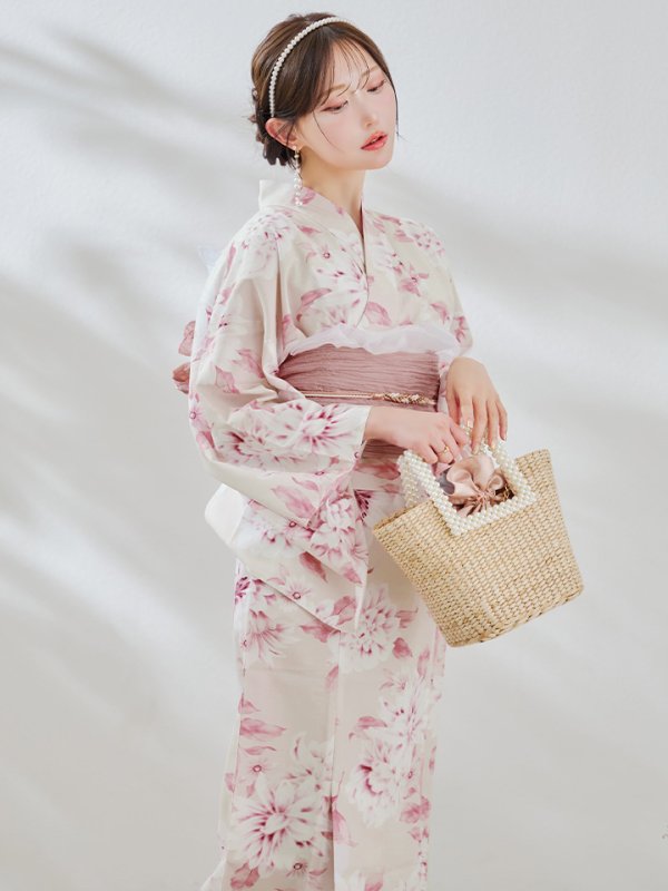 モデル：菅野結以　身長：163cm　着用サイズ：Fサイズ