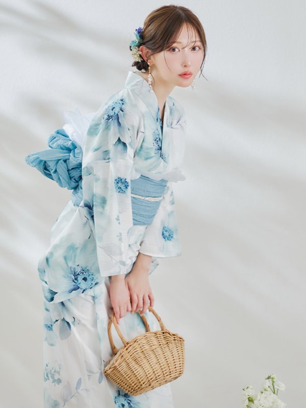 モデル：菅野結以　身長：163cm　着用サイズ：Fサイズ