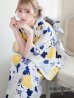 画像1: 【即日発送】【浴衣】イエローとブルーのニュアンス牡丹浴衣 OBI-hira-100-ok-5-GYxSV / HIMO-900-yn-4-GYxGY / YA-953-kn-W / HEKO-800-sb-5-W / GETA-02-ok-2-IV [YMT] (1)