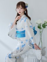 【即日発送】水墨風ニュアンス菖蒲浴衣【浴衣３点セット 浴衣/帯/下駄】OBI-g-500-kj-11-AQM / HIMO-900-yn-4-GYxGY / HEKO-800-sb-5-WH / YA-1023-wk-BL / GETA-01-kj-2-BL / [YMT]
