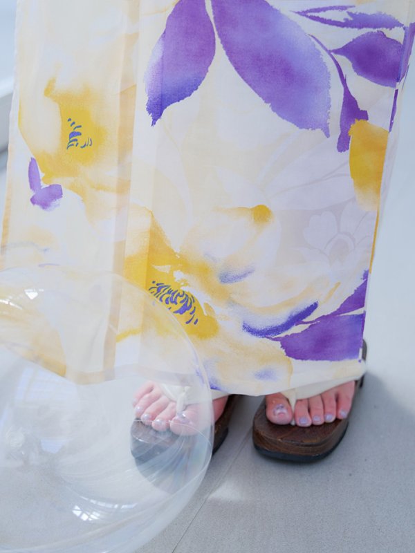 画像17: 【即日発送】鮮やか×大柄フラワー浴衣【浴衣３点セット 浴衣/帯/下駄】[YMT]