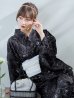 画像12: 【即日発送】ブラック×線画フラワー浴衣【浴衣３点セット 浴衣/帯/下駄】OBI-siwa-202-ok-6-W / HIMO-900-yn-5-IV / HEKO-800-sb-5-WH / YA-1079-kj-8-W / GETA-03-ok-2-P [YMT]