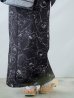 画像19: 【即日発送】ブラック×線画フラワー浴衣【浴衣３点セット 浴衣/帯/下駄】OBI-siwa-202-ok-6-W / HIMO-900-yn-5-IV / HEKO-800-sb-5-WH / YA-1079-kj-8-W / GETA-03-ok-2-P [YMT]