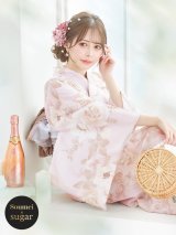 【即日発送】ピンクベージュ×ホワイトローズ浴衣 【浴衣３点セット 浴衣/帯/下駄】 siwa-36ok / HIMO-903-kj-W / HEKO-800-sb-5-WH / YA-74-kn-P / YA-1017-am-W / GETA-02-ok-5-P / [YMT]