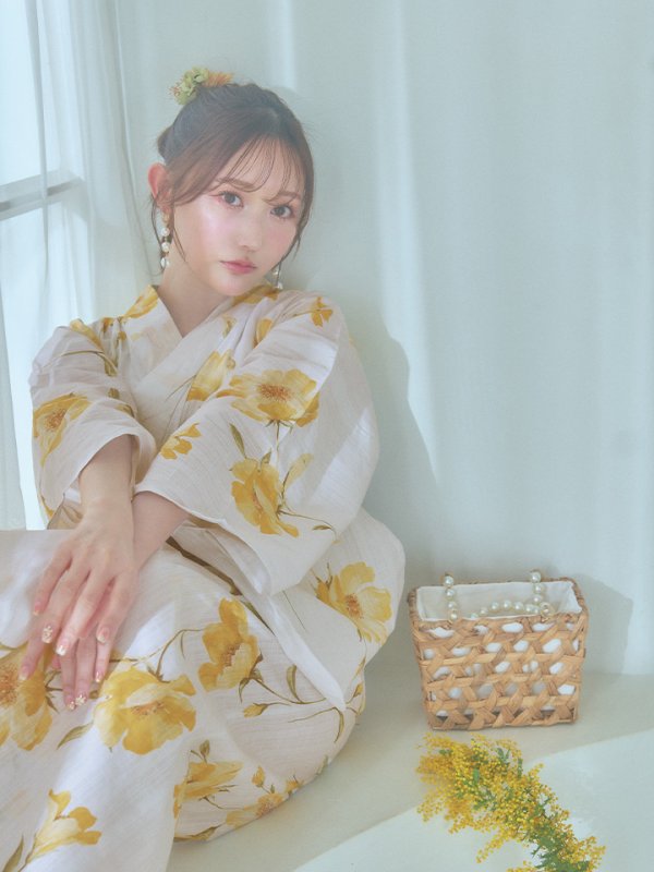 画像11: 【即日発送】白地にイエローの水彩花柄浴衣【浴衣３点セット 浴衣/帯/下駄】[YMT]