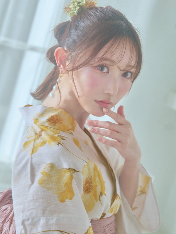 画像17: 【即日発送】白地にイエローの水彩花柄浴衣【浴衣３点セット 浴衣/帯/下駄】[YMT]