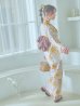 画像2: 【即日発送】白地にイエローの水彩花柄浴衣【浴衣３点セット 浴衣/帯/下駄】OBI-siwa-202-ok-1-BE / HIMO-900-yn-7-MOC / HEKO-800-sb-3-BR / YA-68-kn-YEBE / GETA-02-ok-4-MOC/ [YMT] (2)