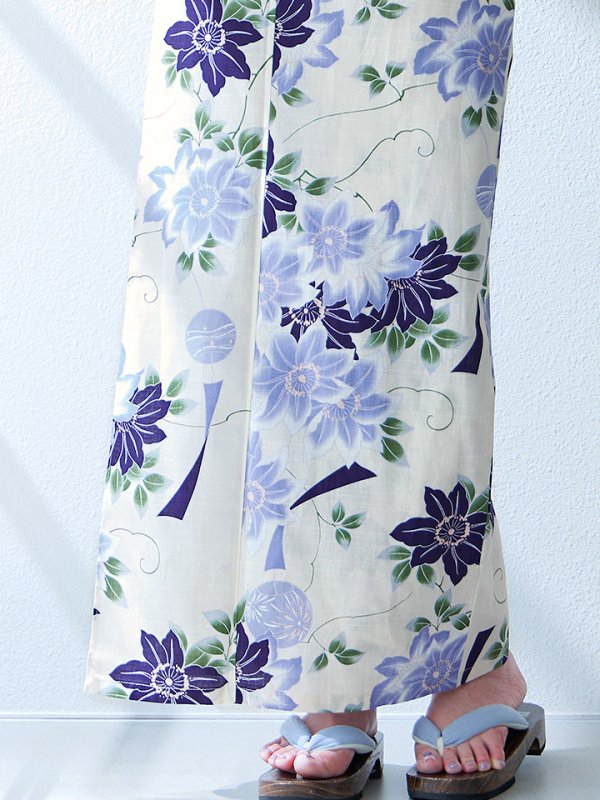 画像15: 【即日発送】白地に凛と咲くクレマチス柄浴衣【浴衣３点セット 浴衣/帯/下駄】[YMT]