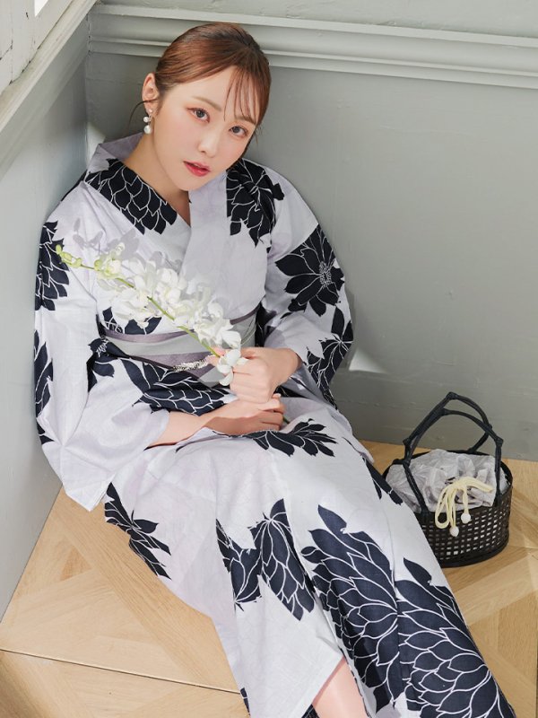 画像1: 【予約 / 5月中旬発送予定】モノトーンダリア柄浴衣 OBI-hira-100-ok-5-GYxSV / HIMO-900-yn-3-GYxGD / YA-73-kn-GY / GETA-01-kj-3-IV/ [y/OF01]