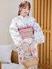 画像2: 【浴衣】白地×ボタニカル牡丹浴衣【浴衣３点セット 浴衣/帯/下駄】OBI-siwa-200-kj-8-P / HIMO-900-yn-8-P / YA-943-kj-BAKEDP / HEKO-800-sb-1-BAKEDP / GETA-02-ok-7-R [YMT] (2)