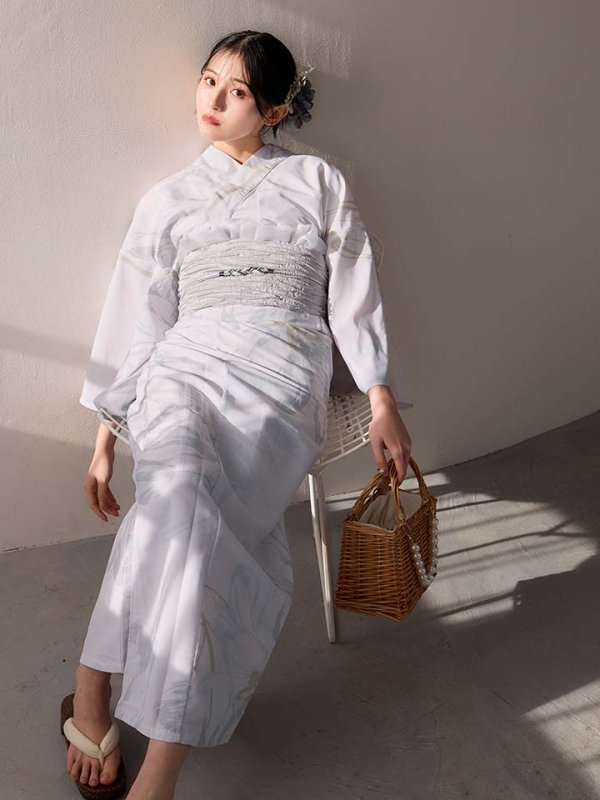 画像1: 送料無料！【即日発送】ニュアンスフラワーホワイト浴衣【浴衣３点セット 浴衣/帯/下駄】[OF04]