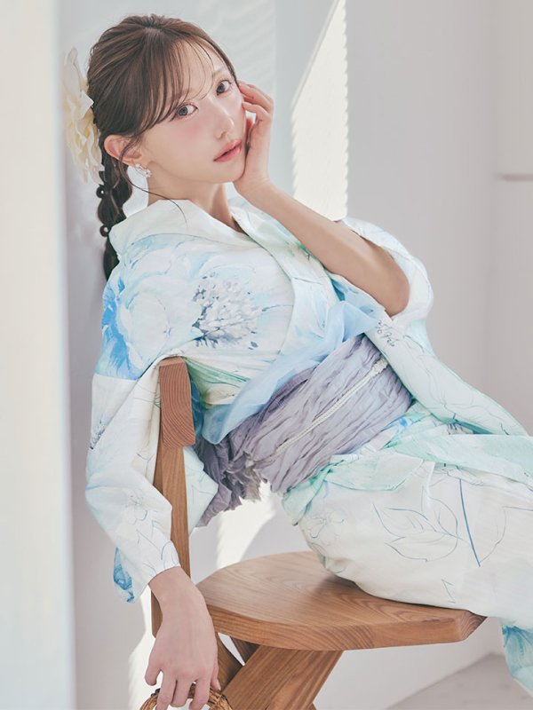 モデル：菅野結以 身長：163cm