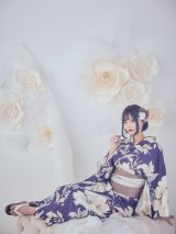 ネイビークラシカルフラワー浴衣【浴衣３点セット 浴衣/帯/下駄】OBI-hira-100-ok-1-BE / HIMO-900-yn-3-GYxGD / GETA-01-kj-3-IV/ [YMT]