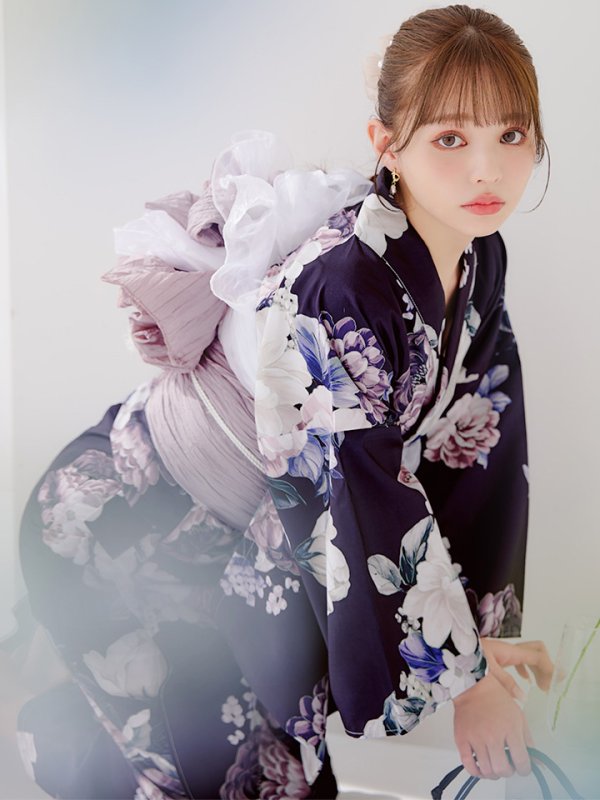画像1: クラシカルフラワーブーケ浴衣 OBI-siwa-200-kj-11-Rose / HIMO-906-yn-PEARL / HEKO-800-sb-5-W / YA-1071-kn-P / GETA-01-kj-3-IV/ [YMT]