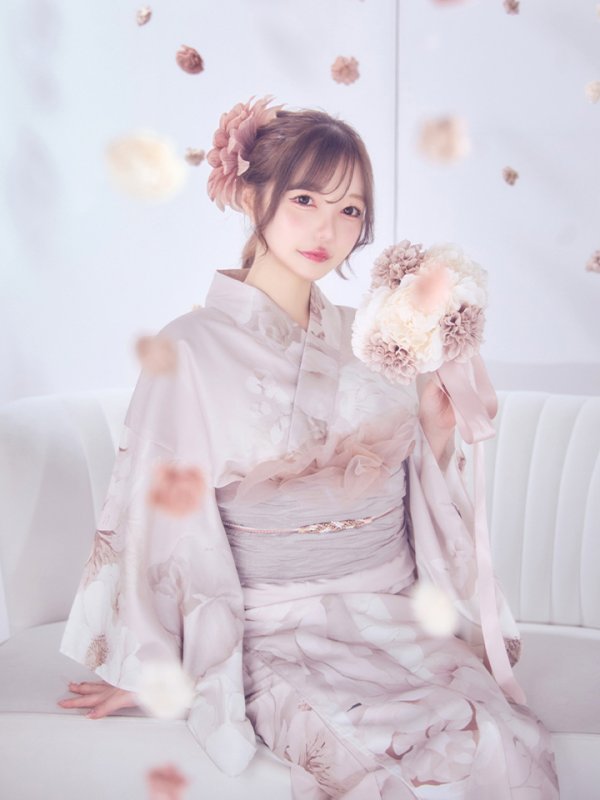 画像1: ベージュフラワー浴衣【浴衣３点セット 浴衣/帯/下駄】OBI-siwa-204-wk-8-BE / HIMO-900-yn-8-P / HEKO-800-sb-11-MOC / GETA-01-kj-7-P [yo/YMT]