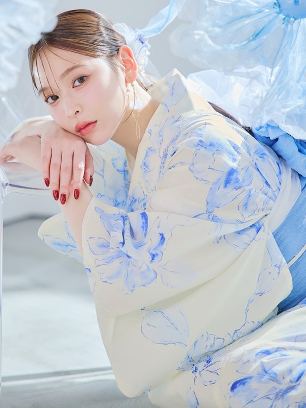 画像1: 【予約 / 5月上旬発送予定】グラデーションブルー牡丹和モダン浴衣 OBI-lame-400-kj-12-TrBL / HIMO-900-yn-5-IV / HEKO-800-sb-5-W / YA-1001-kj-BL / GETA-01-kj-2-BL/ [o/YMT]